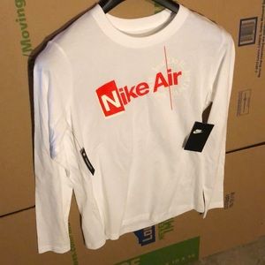 Nike new wit tags women’s medium long sleeveTshirt